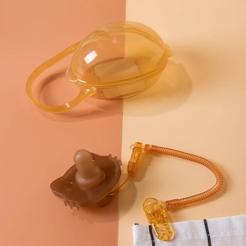 Wholesale Box Pacifier Clip Super Soft Comfort Sleep Type Attache 0-18 Months Yellow Easy To Clean Silicona Pacifier