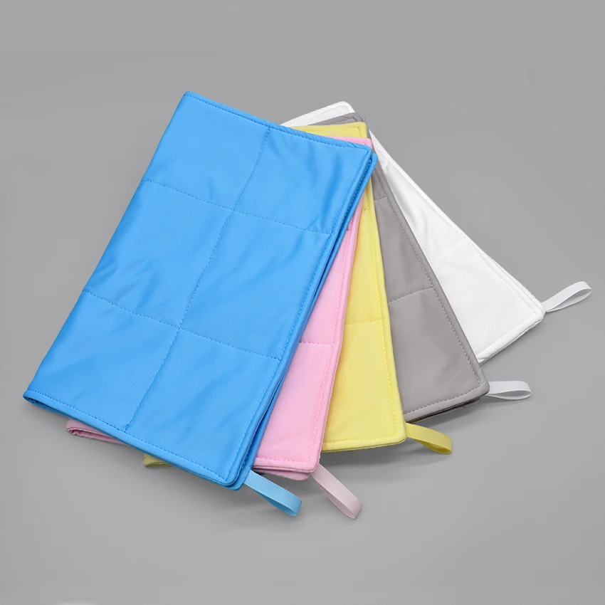 100% Polyester Reusable 3 Layers Dustless Cleanroom Rags Critical Environment Microfiber Cleaning Cloth