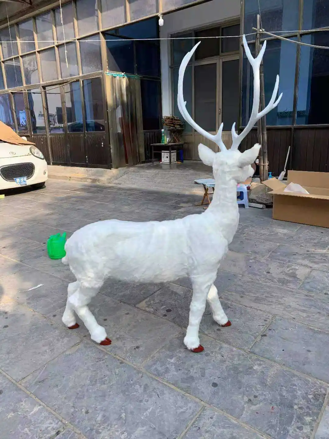 На открытом воздухе имитация оленя белый стоящий олень статуя реалистичные лоси рождественские украшения