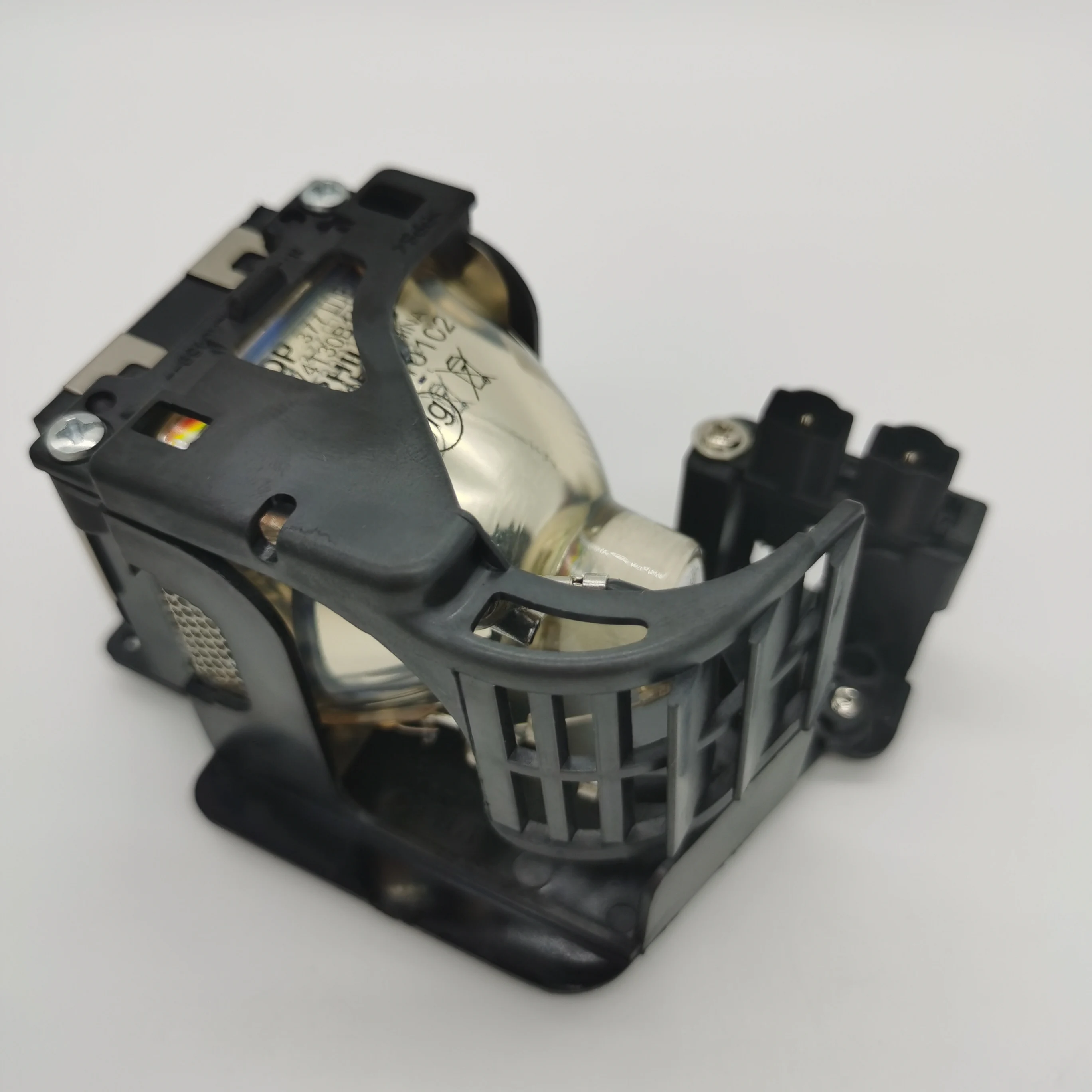  Высокое качество Оригинальная прожекторная лампа POA-LMP106 для Sanyo PLC- XU73 ПЛК-XU74