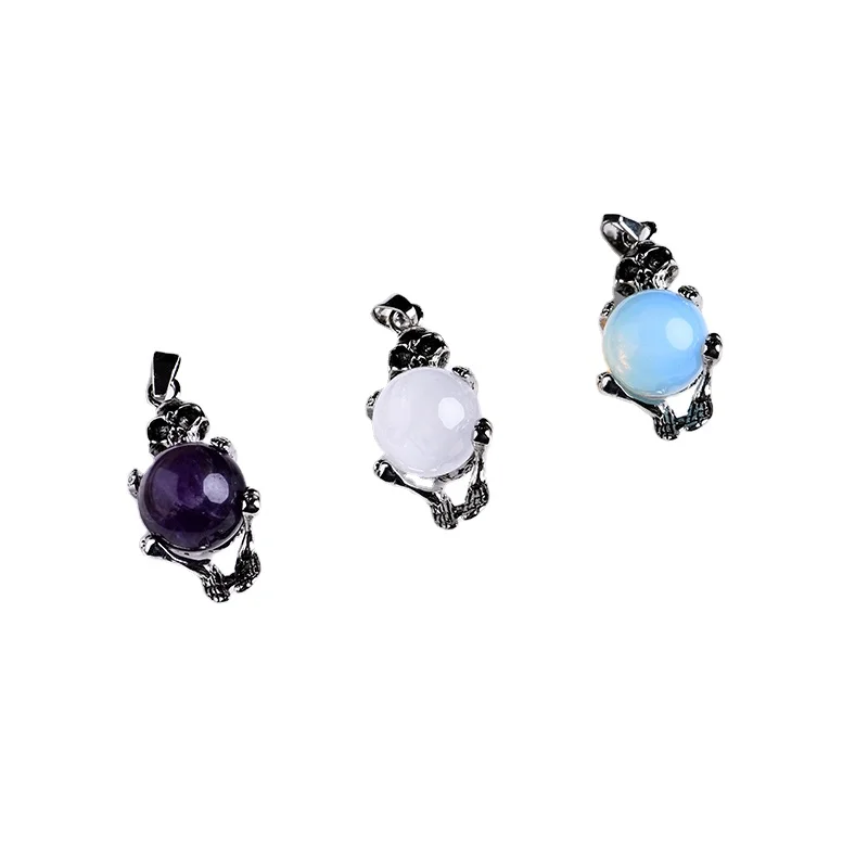 Hot Selling Natural Crystal Pendant Amethyst Clear Quartz Skulls Pendant Chain Couple Decoration Halloween Gift