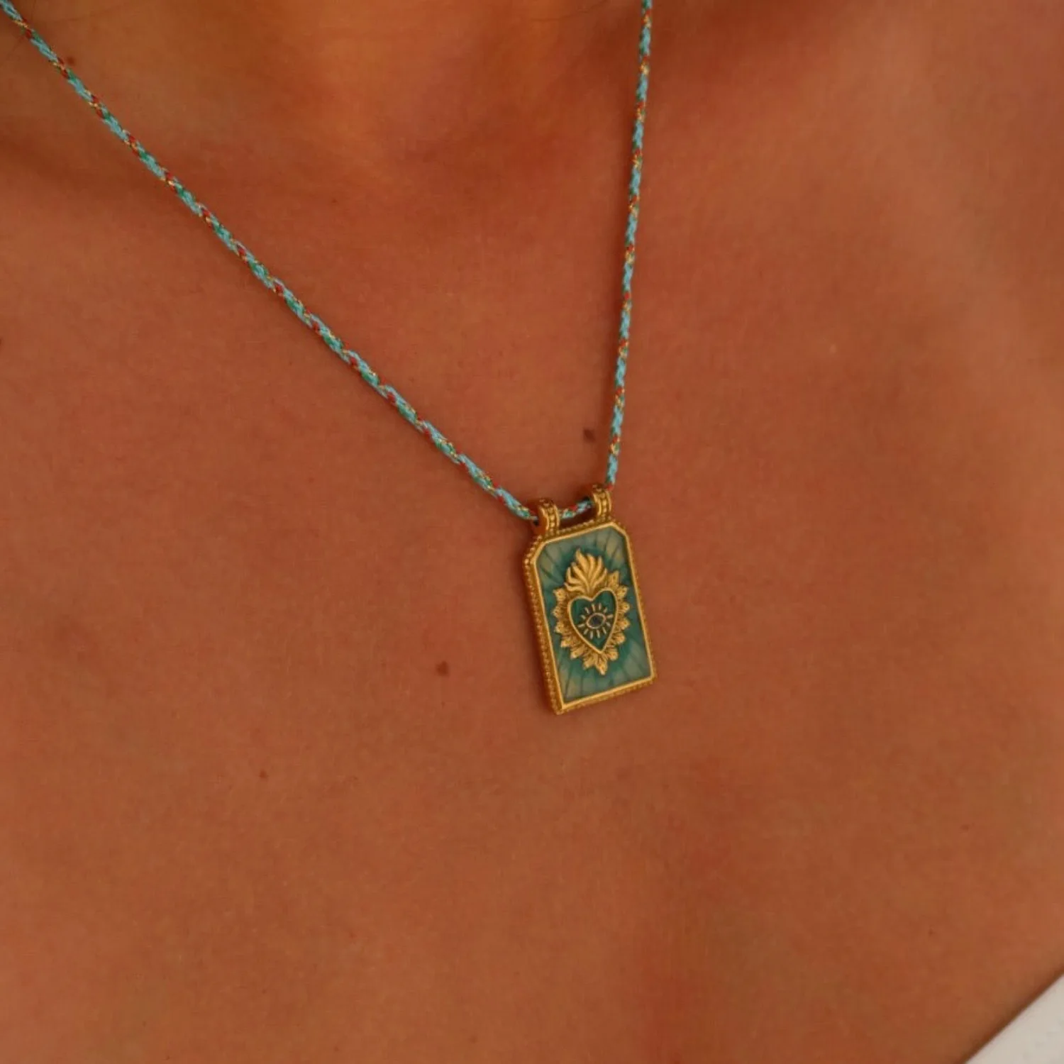 girlfriend gifts  gold fashion lady chain twist chain rope chain tarot card heart love enamel design pendant jewelry