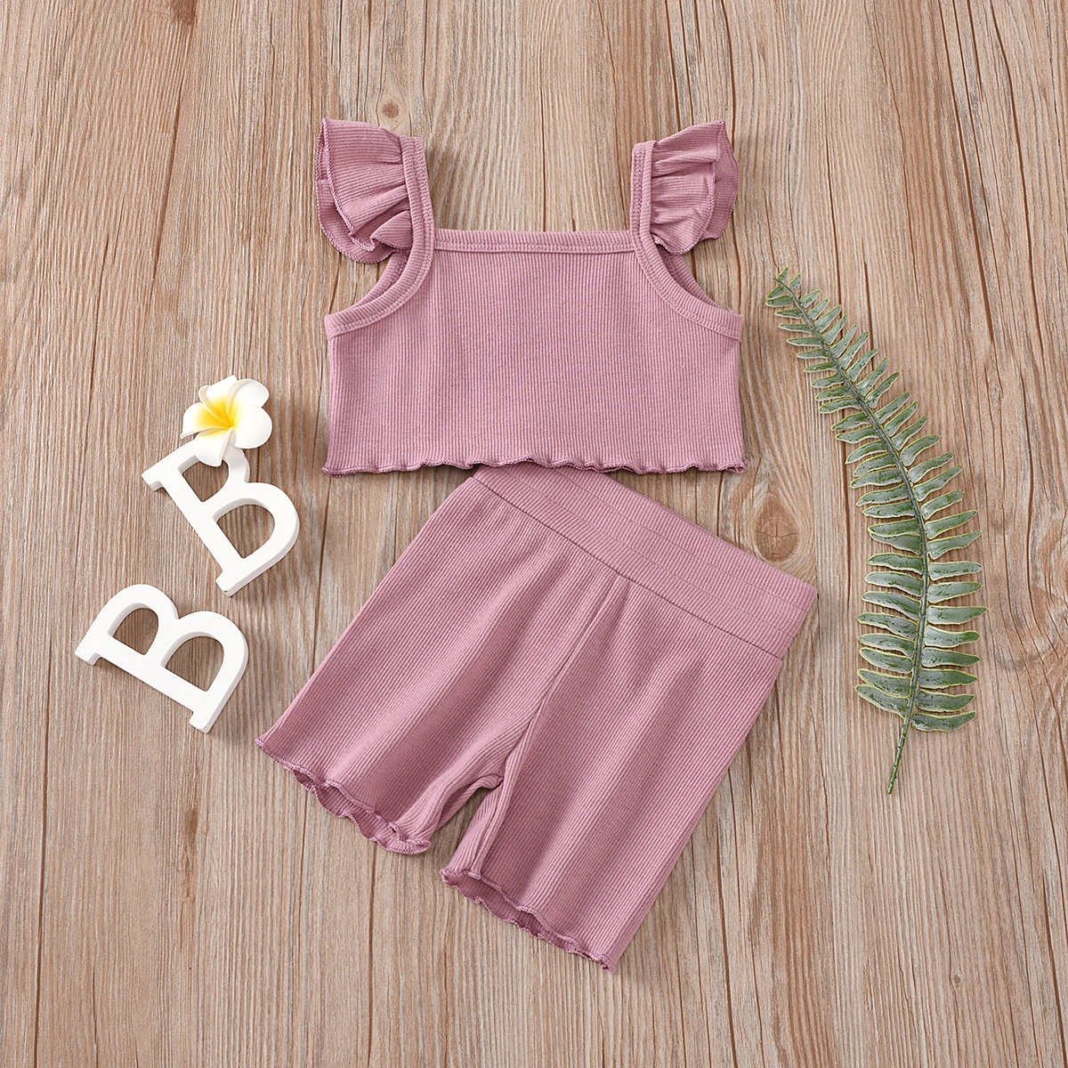  2 предмета в комплекте sz70-sz110 6 мес.-4 лет для девочек трикотажные оборками укороченный топ-футболка и высокие шорты с эластичной резинкой на талии; Комплект укороченными брюками; Одежда