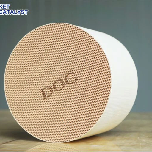 Honeycomb ceramic monolith DOC diesel oxidation substrate catalyst for cars exhaust