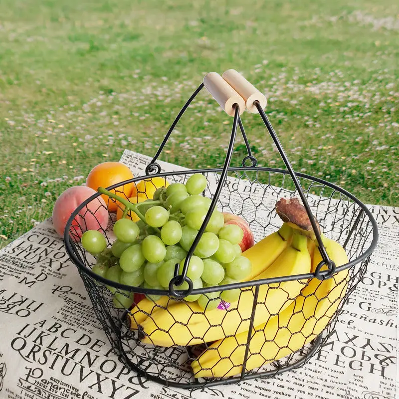 Factory Made Rustic French Germany Easter Christmas Fruit&Egg Shopping Holder Metal picnic Mesh Wire Basket with wood Handle