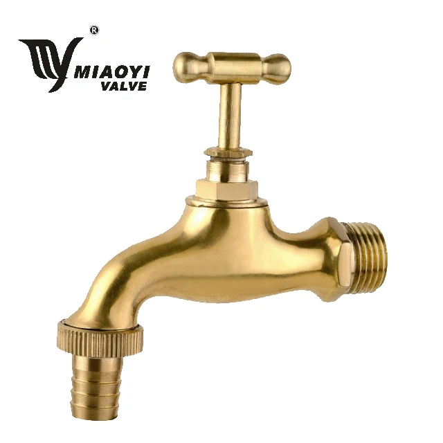 Садовый водопроводный кран