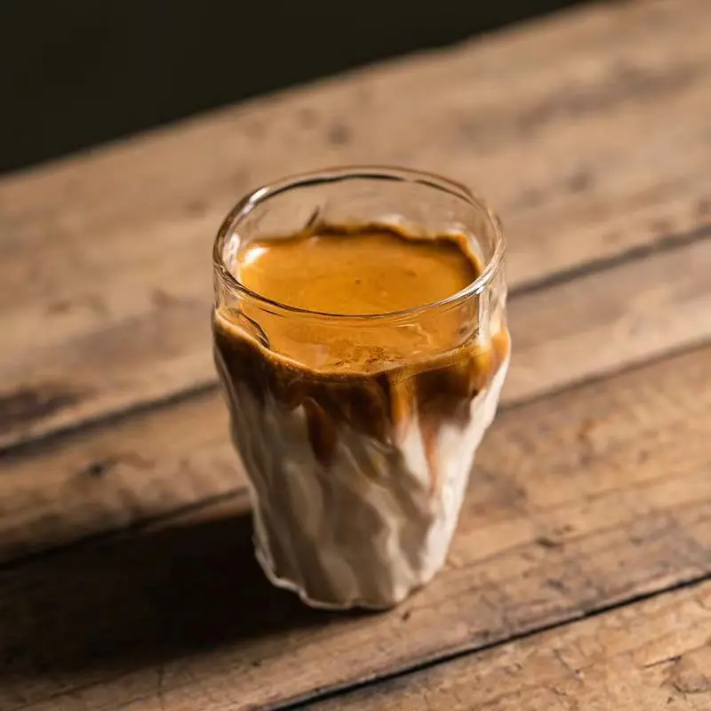 High borosilicate glass water cup with lids and straws,large belly cup, milk cup, heat-resistant glass colored handle cup