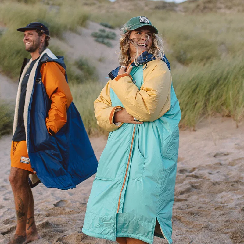 High Quality Waterproof Long Coat Beach Surfing Changing Robes With Sherpa Lined Beach Changing Robe