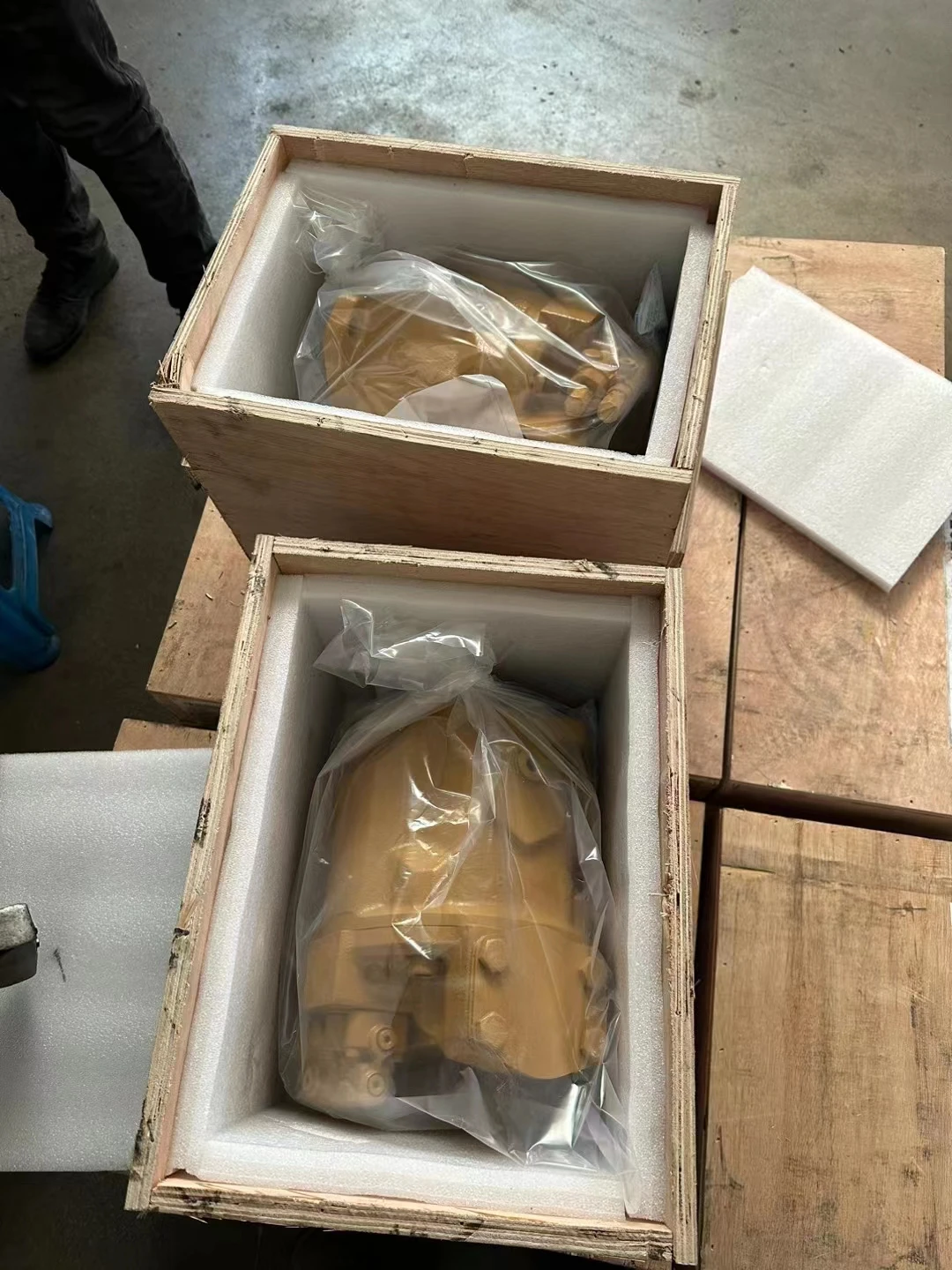 Good Price SEM650 650B SEM652 Wheel Loader Spare Parts Hydraulic Pump 5227798 Piston Pump