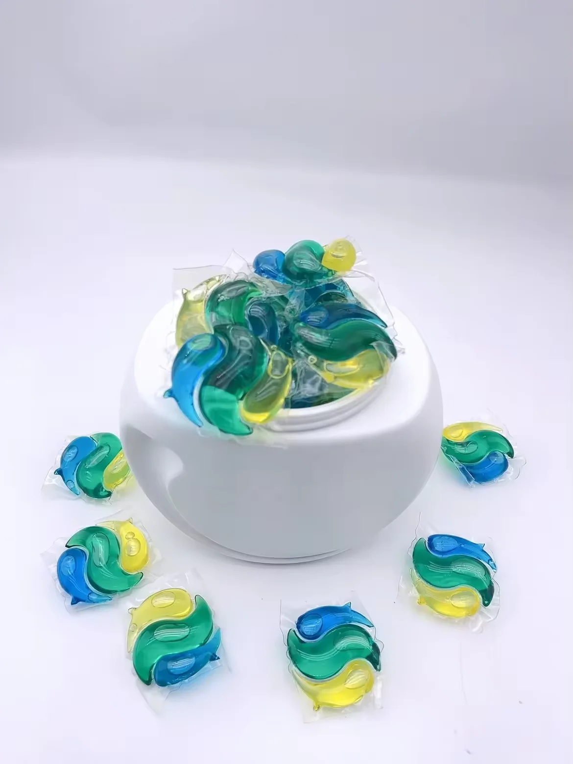 2024 Hot Sale Laundry Detergent Capsules Soap Scent Nature Pods 5 in 1 Washing Detergent Pods