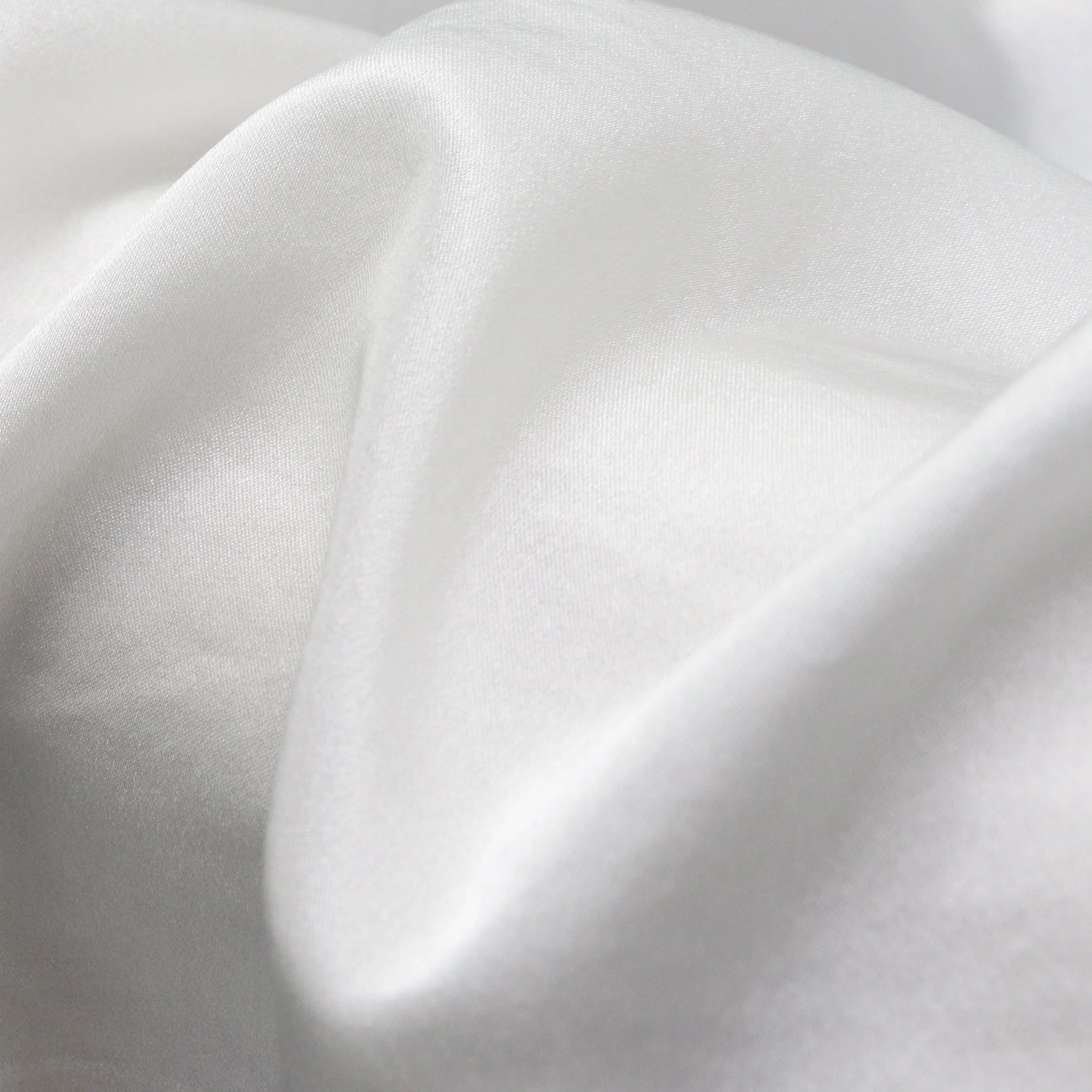 16 momme pure silk fabric eco-friendly 140 cm width robe dress printed white silk fabric for clothing pillowcase