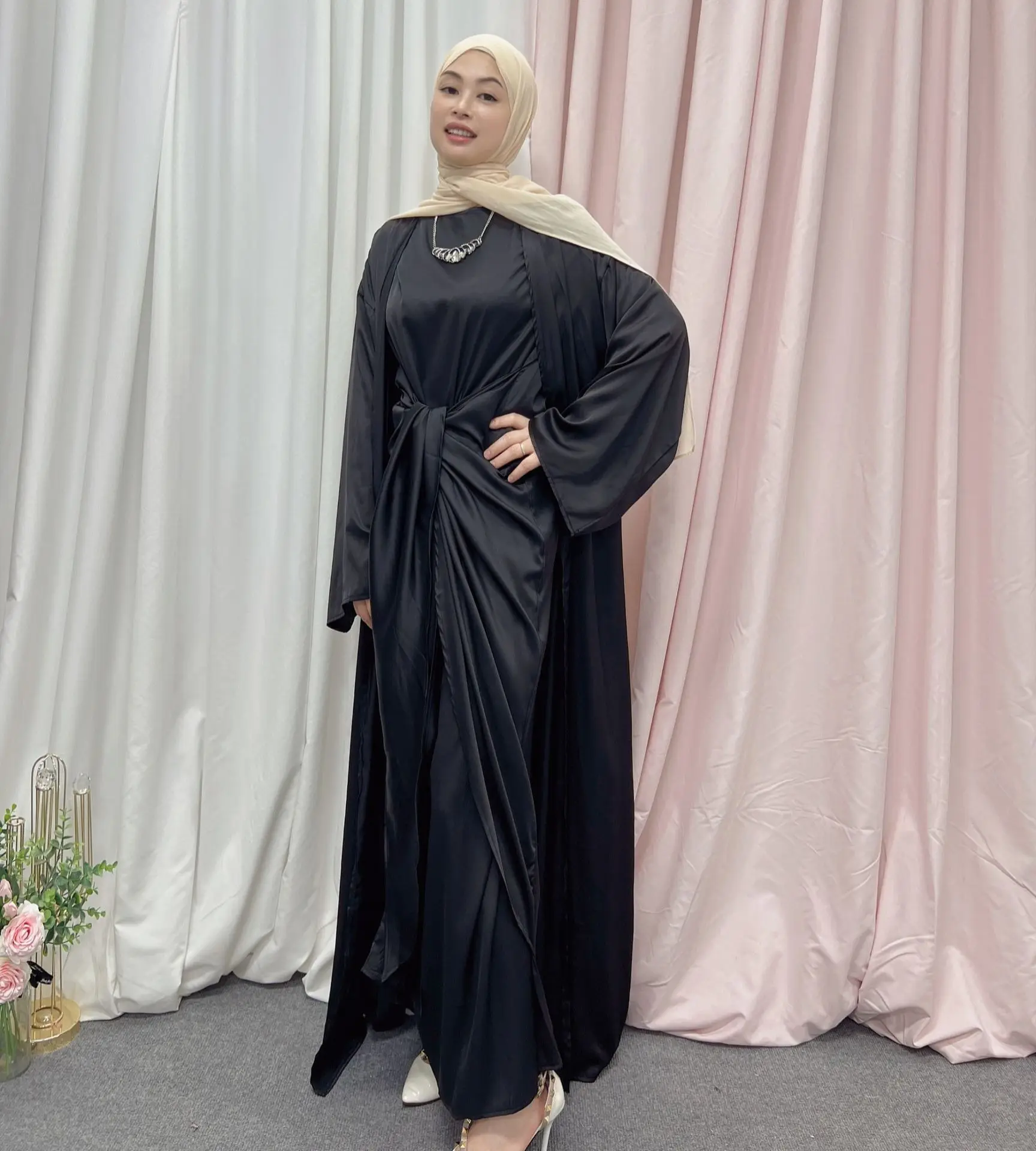 Traditional Muslim Clothing&accessories Satin 2pc Women Abaya Set Dubai Turkish Modest Abaya Muslim Dress Wholesale