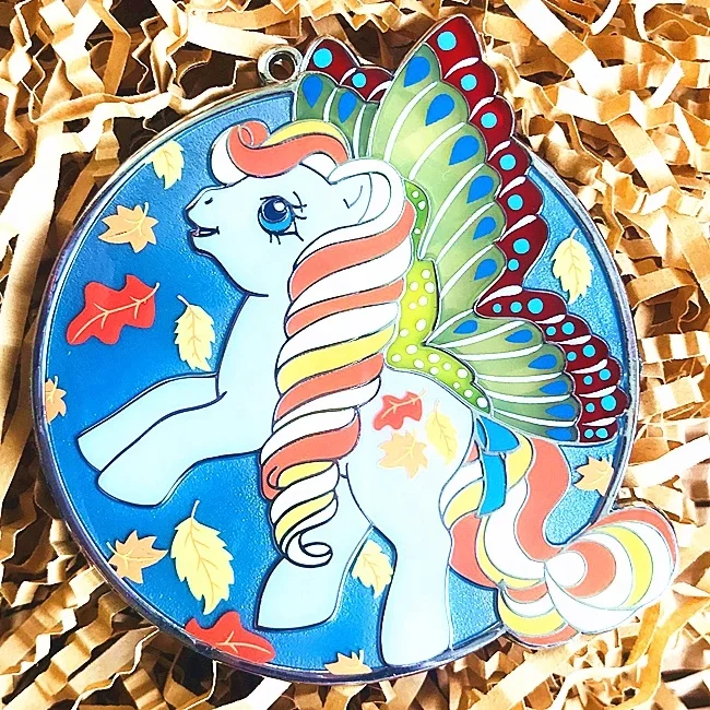 Direct enamel pin factory manufacturer custom Translucent sandblast lapel pin round princess fantasy glow hard enamel lapel pin