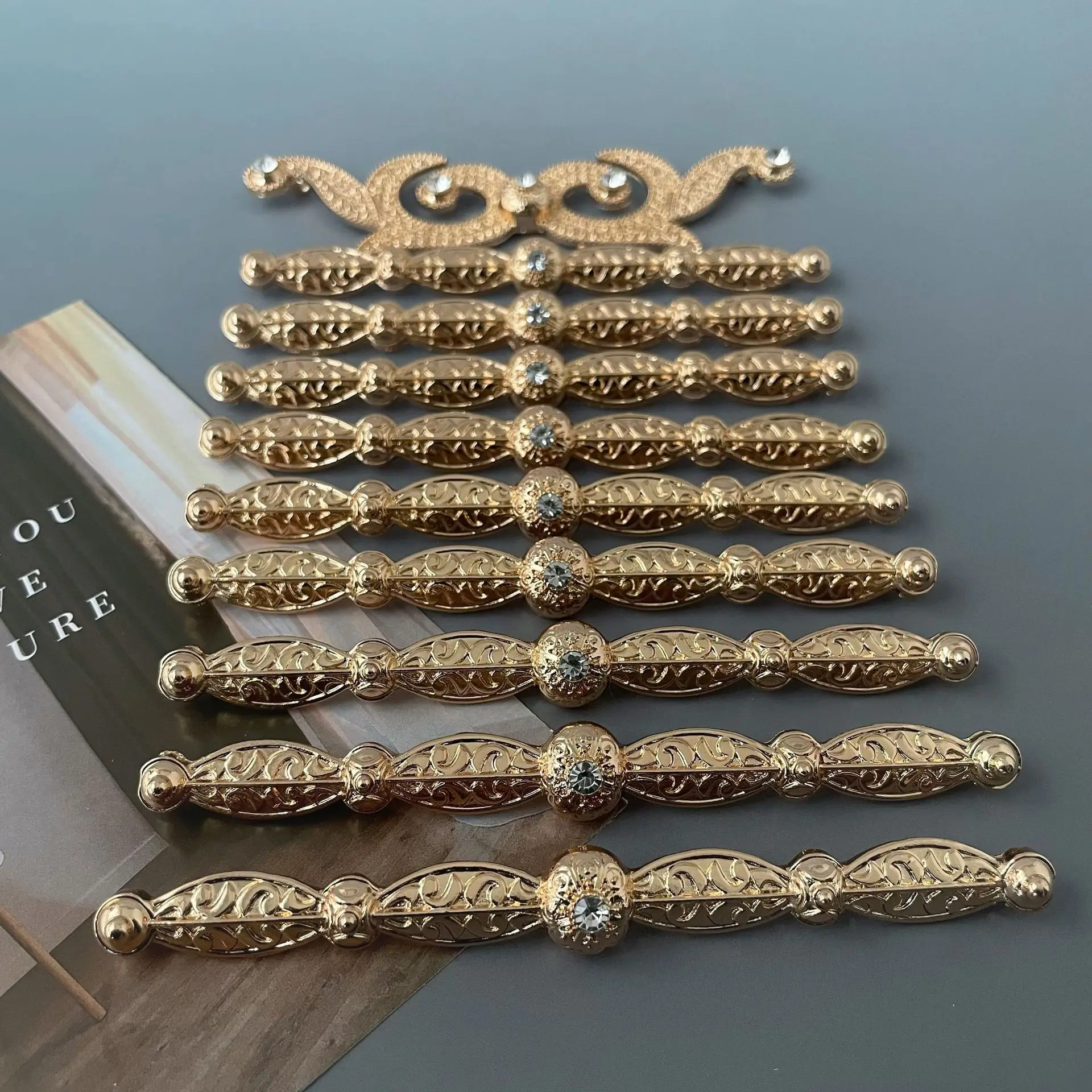 Elegant Royal Style Zinc Alloy Crystal Brooch Ladies Wedding And Party Dress Fashion Wedding Brooches