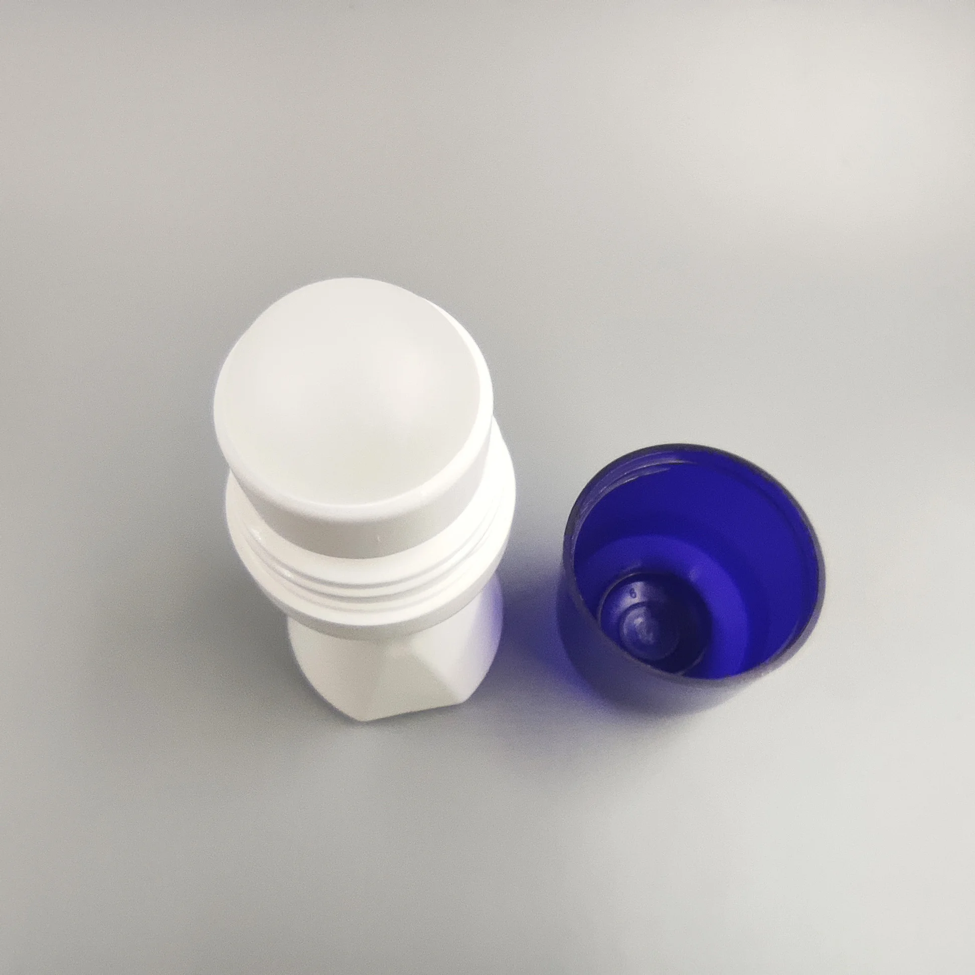 wholesale 50ml white plastic Roller bottle deodorant perfume roll on bottle With PP Ball suppliers customized factory