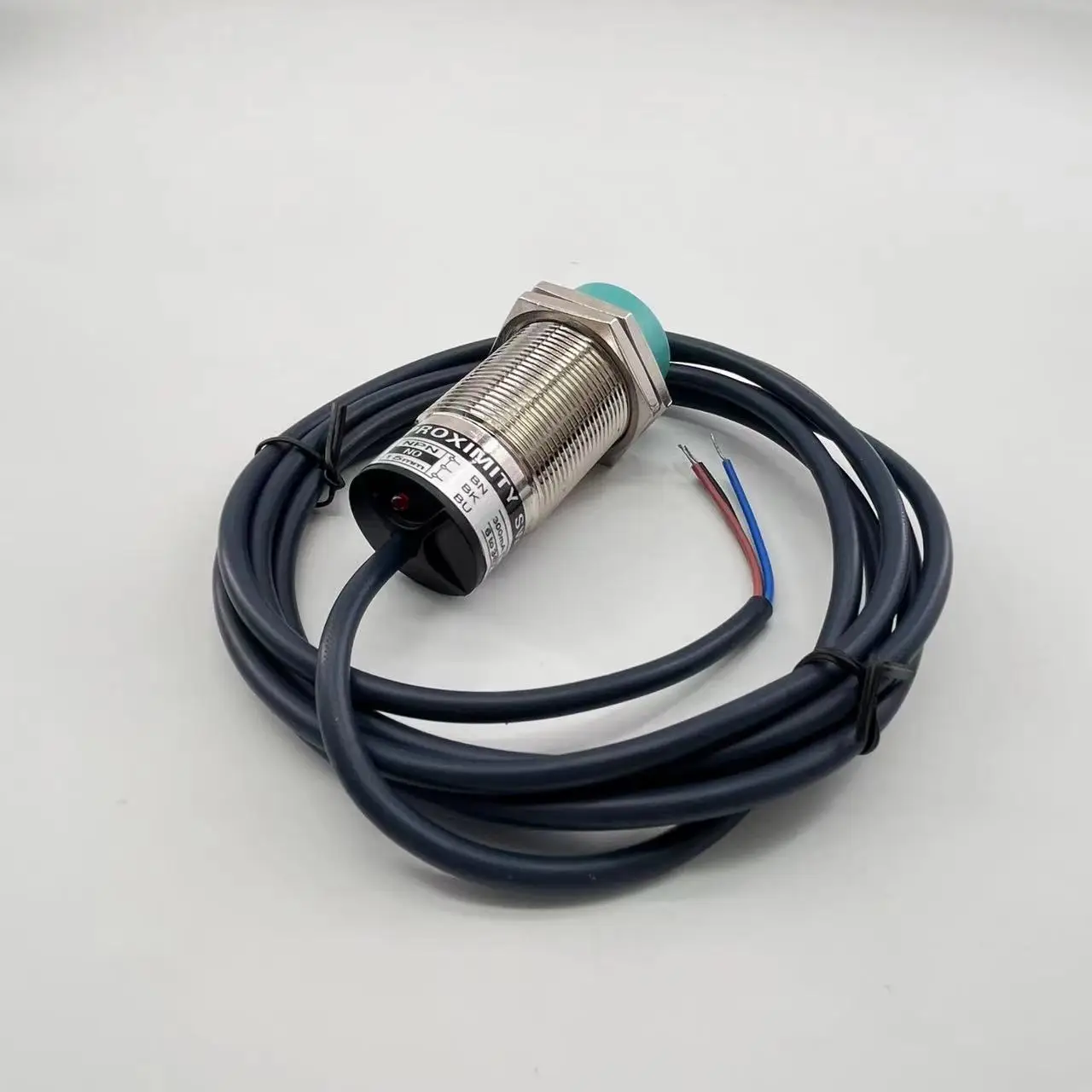 Cheap Diameter 30mm Detection Distance 15mm 3-Wire Normally Open Inductive Proximity Sensor