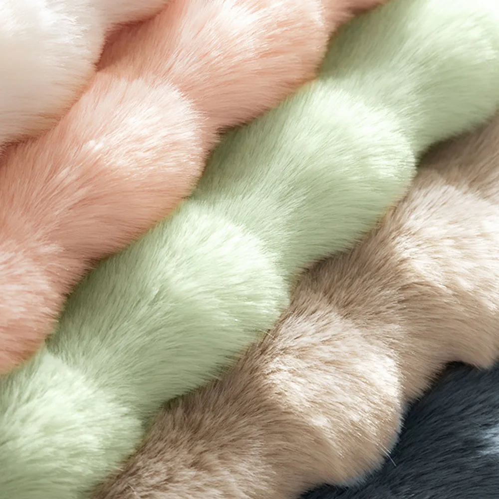 Machine Washable Super Soft Plush Area Rug For Living Room Bedroom Fluffy Faux Fur Rug Custom Luxury Carpet And Rug
