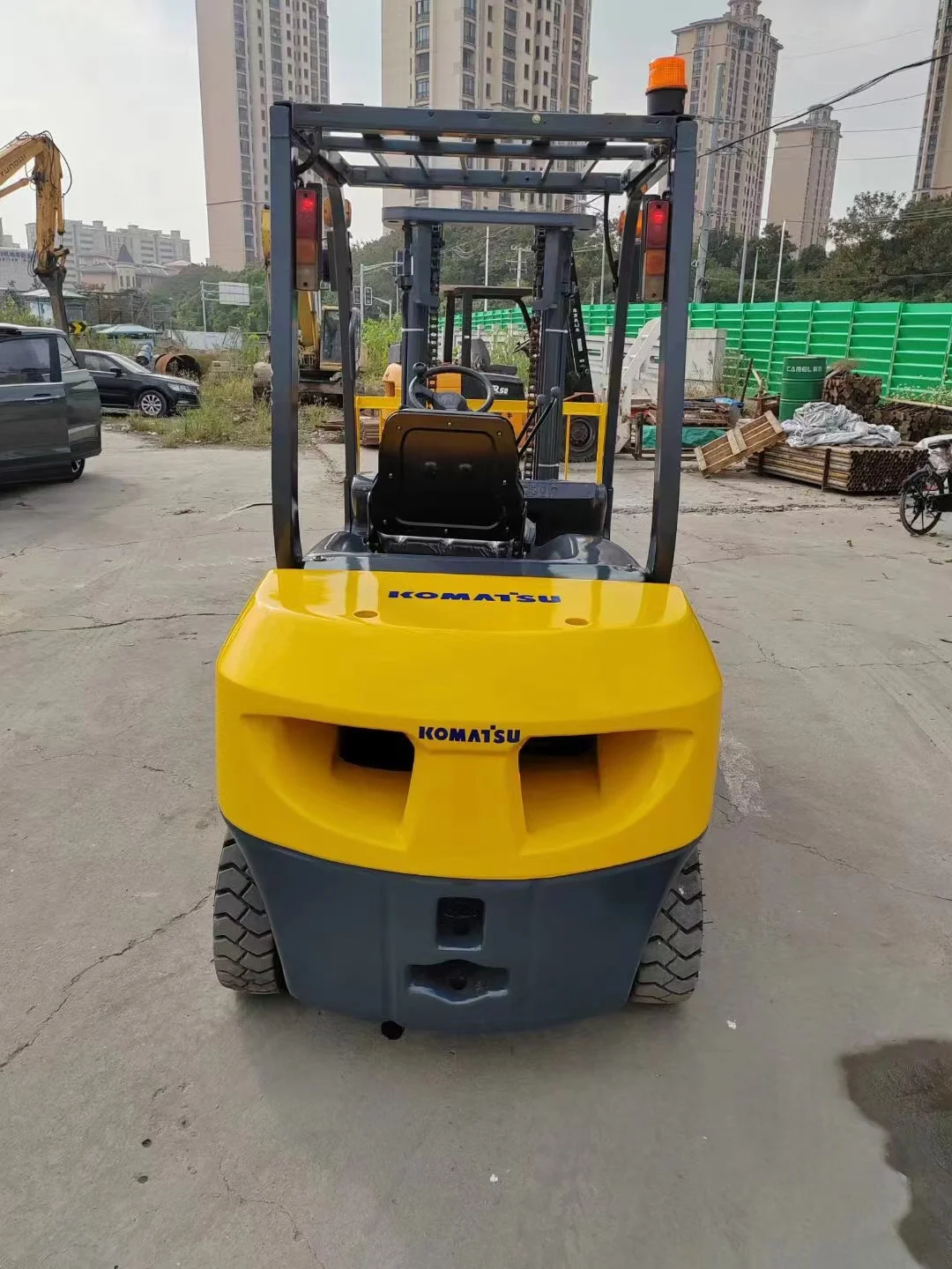 KOMATSU Used FD30-17 Forklift