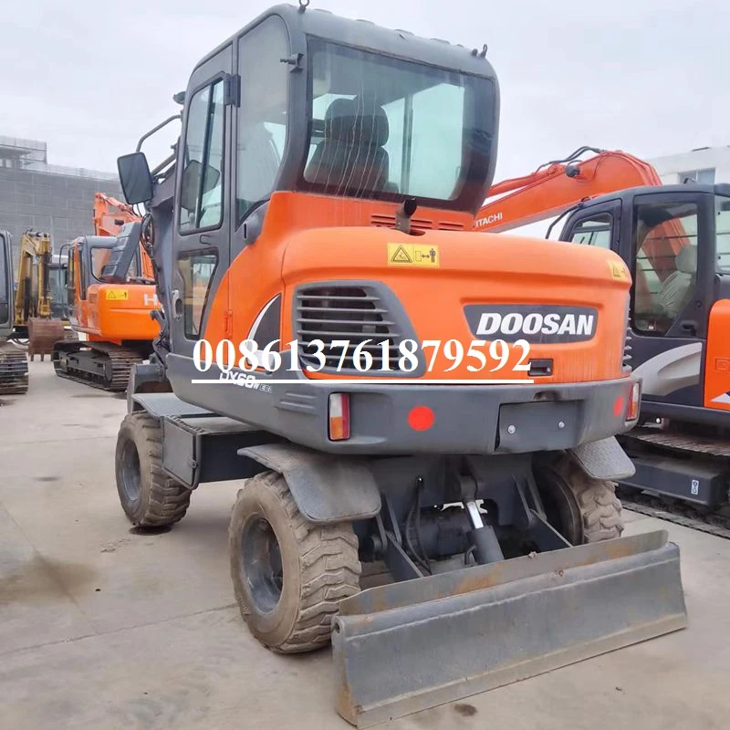 hydraulic excavator mini excavators small wheel digger CE Korean used doosan dx60 wheel excavator 5ton 6ton for sale