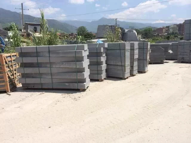 Natural Rock Flagstone Natural Grey Basalt Step Stone Road Paving for Garden Yard Park Sidewalk Driveway Pathway