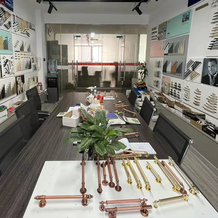 Wholesale zinc alloy kitchen cabinet handle custom size bronze drawer handle