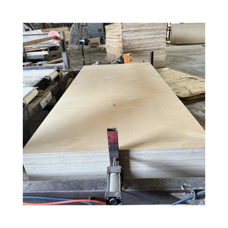 Birch plywood sheet 4x8 pine wood laminate B/BB B/C baltic birch plywood 18mm 15mm 12mm for furniture decoration wall panels