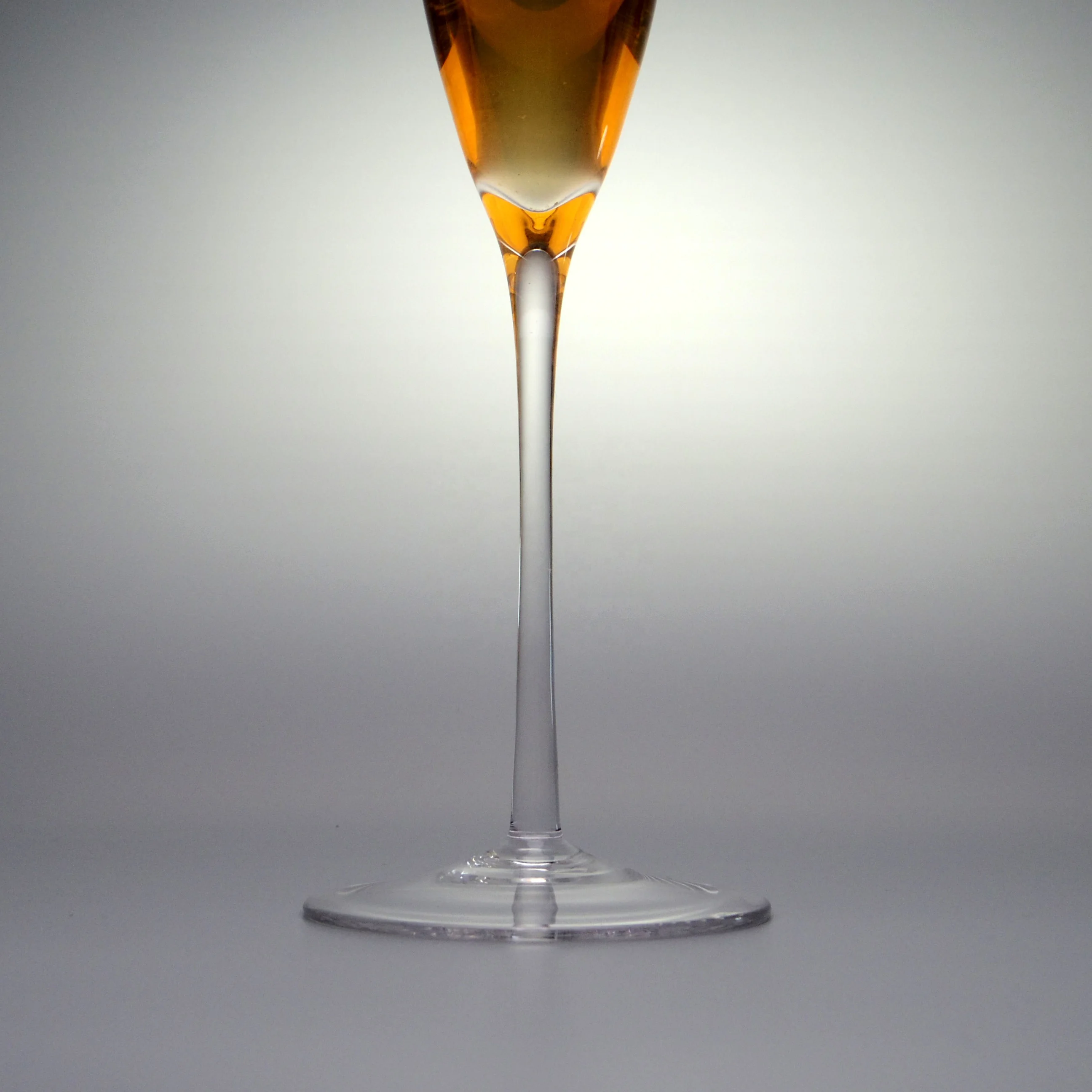 
180 мл роскошный минималистичный дизайн стебля шампанского Хрустальный на заказ термостойкий бокал для вина 