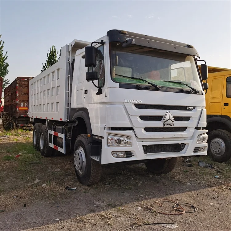 Used sinotruk howo 12 wheels dump tipper truck price