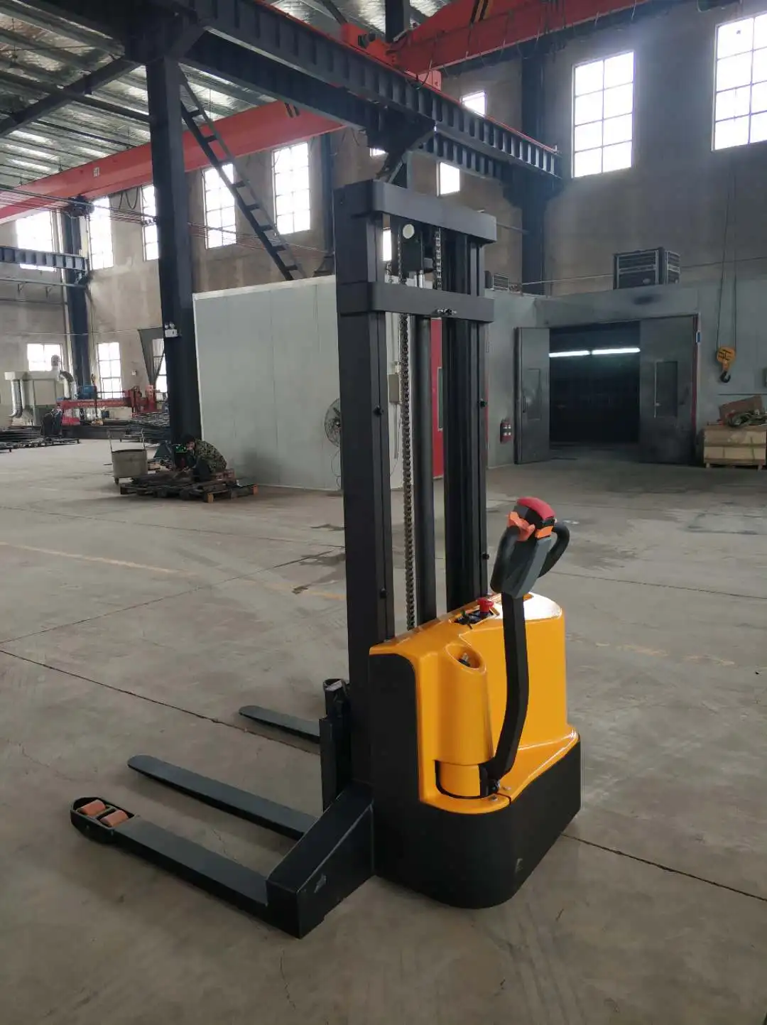 
Traddle type electric stacker double lift cyclinders AC/DC motor stepless speed control 