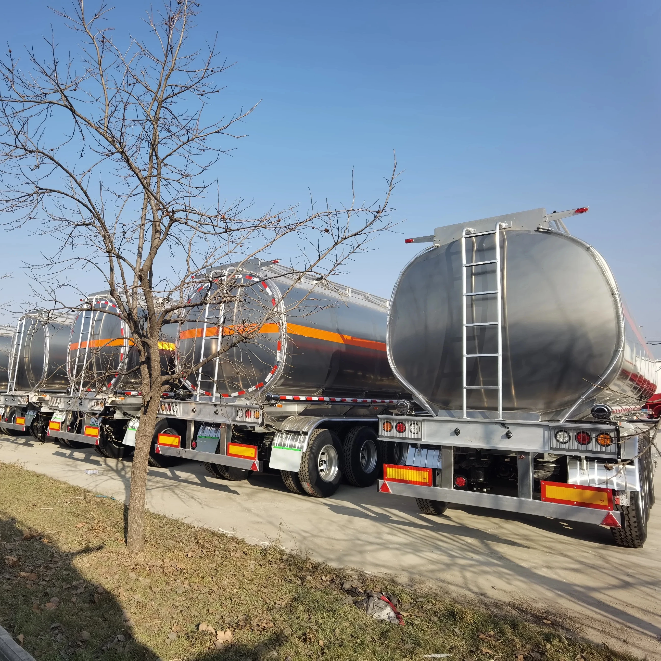 45000 liters 3 Axle 5 Compartments Water Gasoline Oil Transport Fuel Trailer
