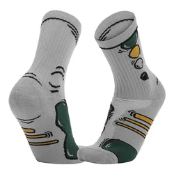 Popular trendy sport socks cotton knitted fashionable unisex custom design socks