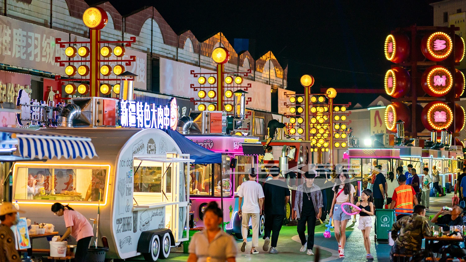 JEKEEN Snack Fast New Mobile Coffee Van Food Truck With Many Food Machines For Sale