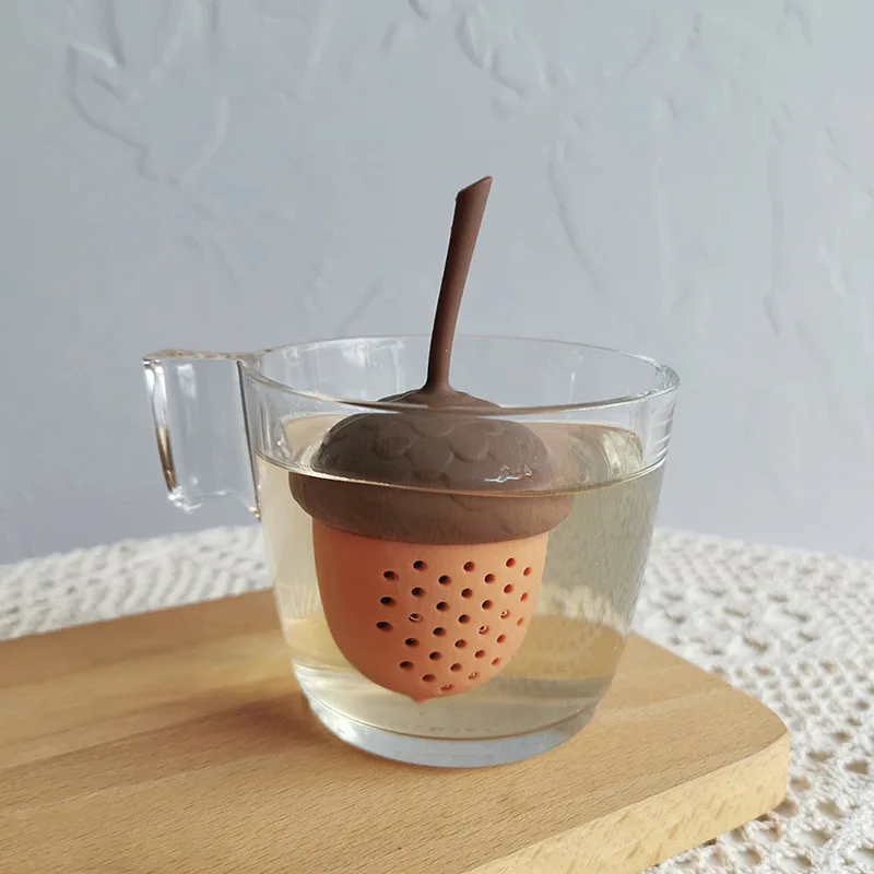 Creative Floating Silicone Pine Cone Acorn Ball Shaped Tea Infuser Strainer With Long Handle BPA Free Eco-friendly Brown