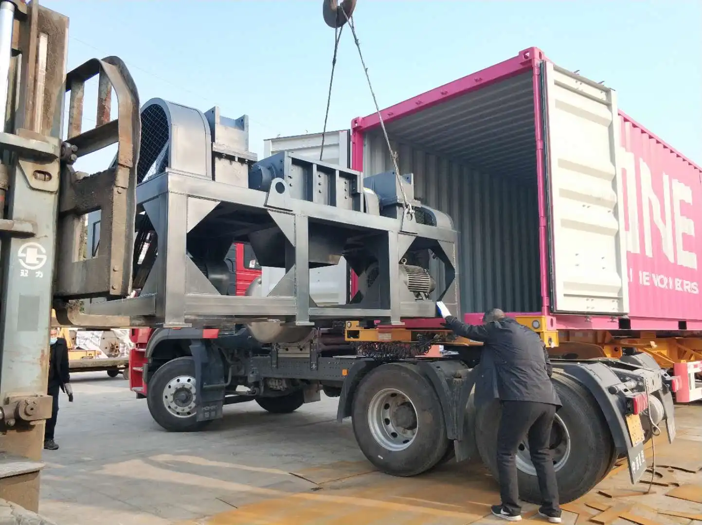 waste rubber recycling crusher rubber tire shredder scrap tire shredder machine low price