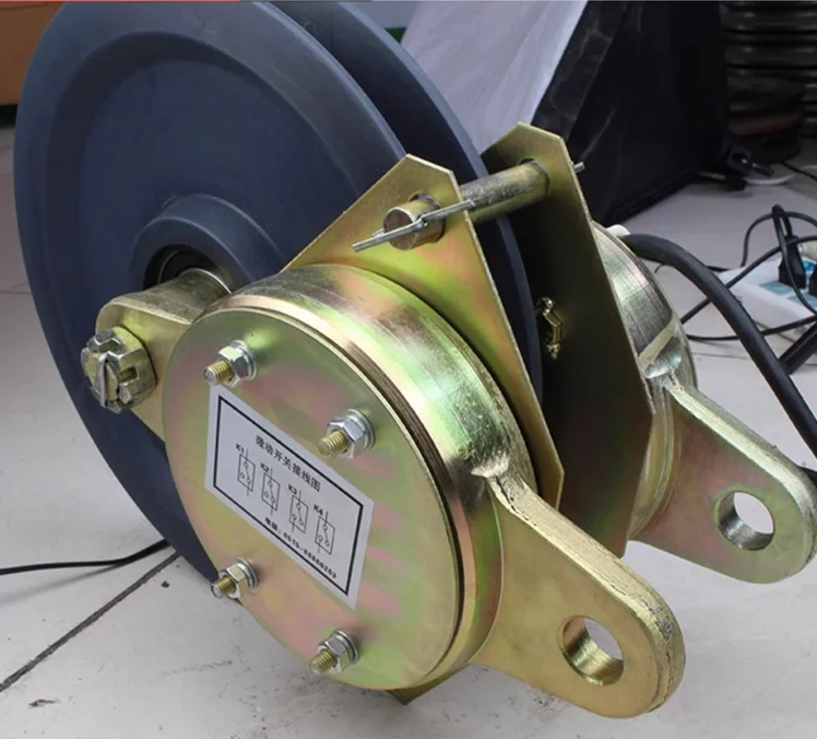 Tower crane weight limiter