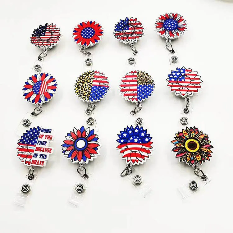 Customized Wholesale  Acrylic Retractable  Badge Holders Medical Bottle Funny Nurse Badge Reel