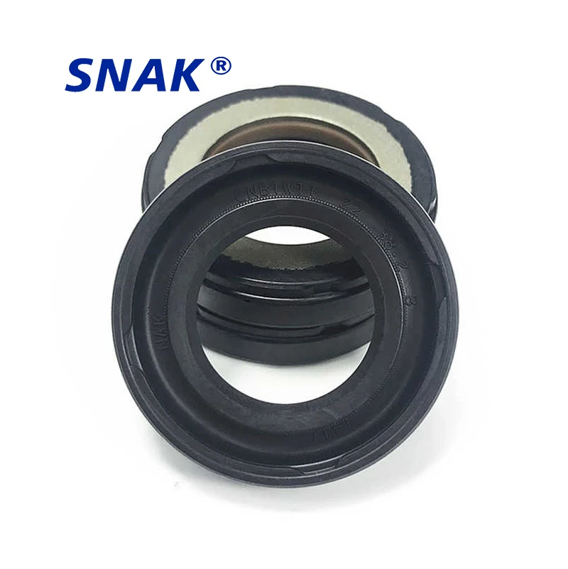 Масляный уплотнитель с усилителем руля SNAK CNB13W11 24*40 3*9/10 высшего качества NAK CNB1W11 22*38