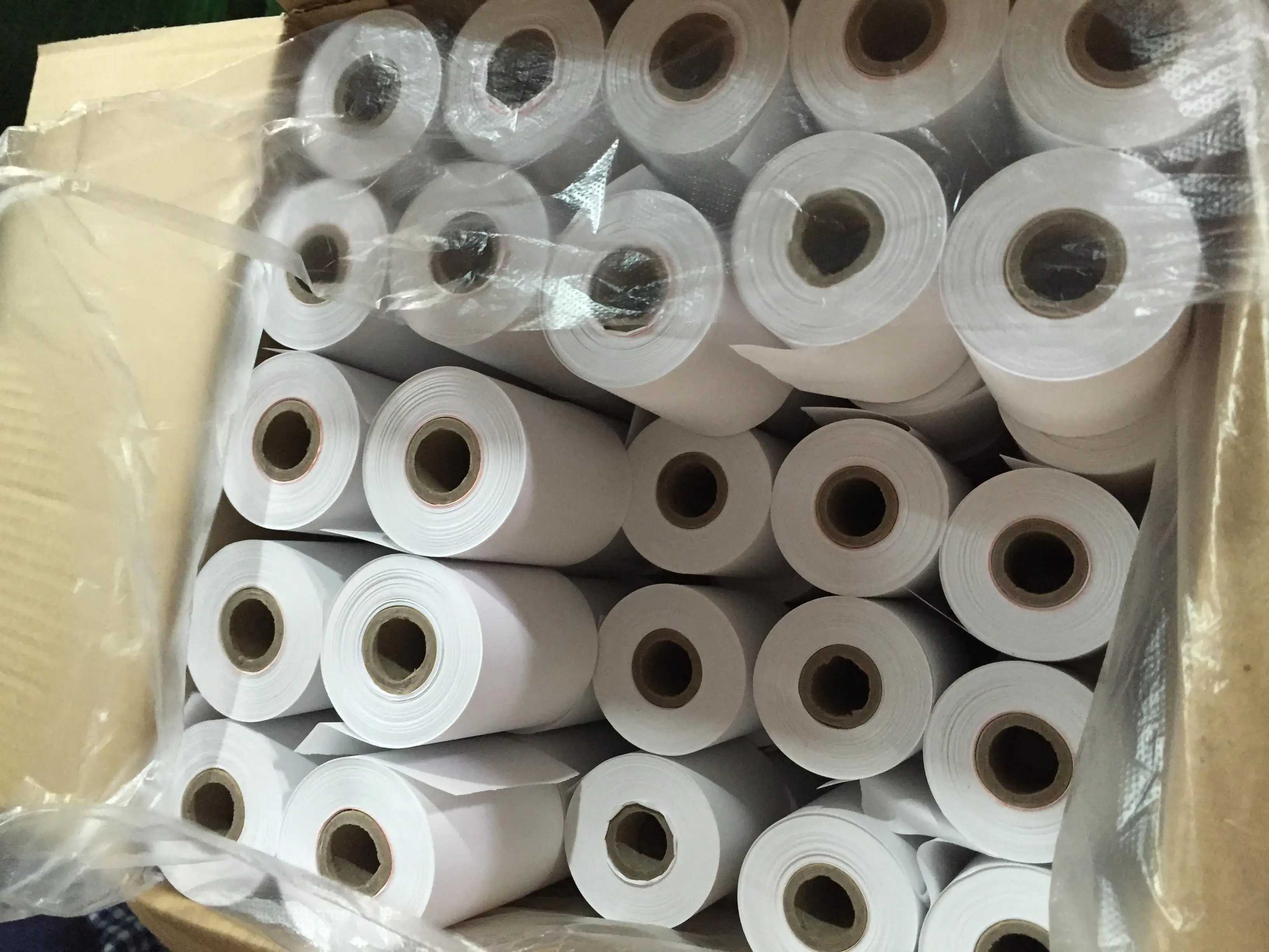 Yulu brand color paper 100% wood pulp free sample Carbonless paper roll