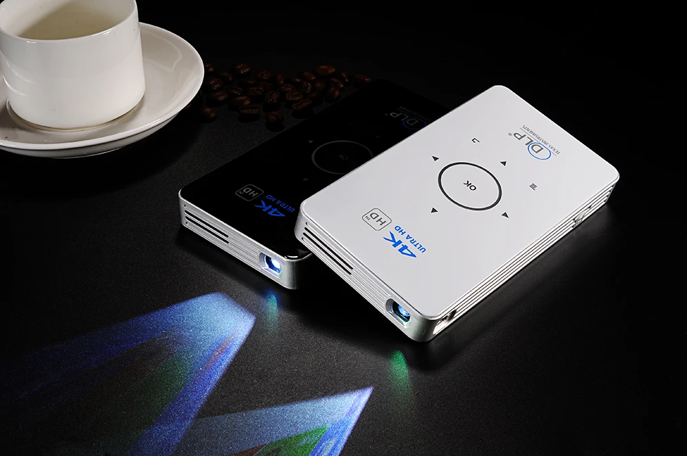 Factory supply Portable Pocket 3D Function 65 Lumens DLP  BT 4.2  Android 9.0 Projector for Outdoor