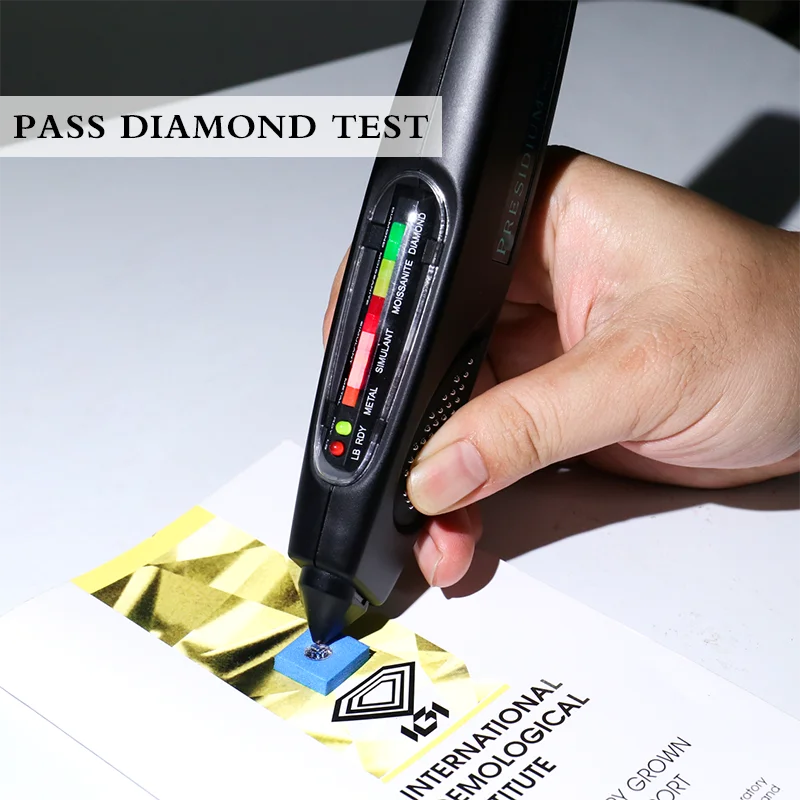 4 Prongs set classic diamond studs round cut 0.5-1.0cttw hpht lab grown diamond IGI certified earrings 18k gold for daily wear