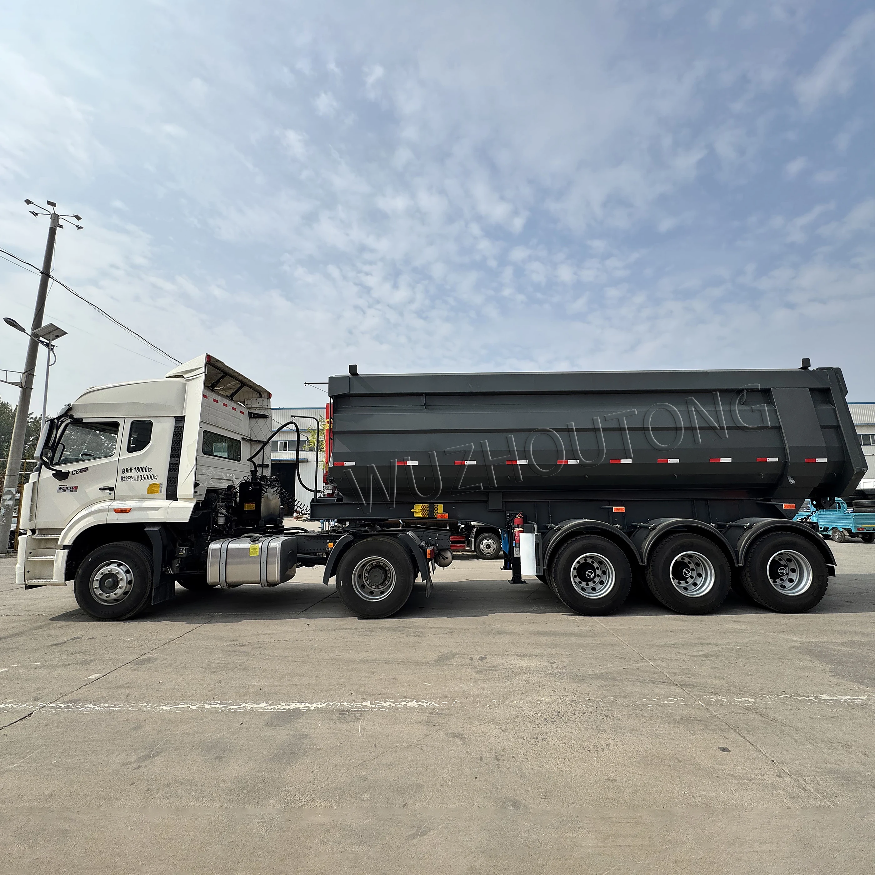 New 3-Axle Rear Dump Truck Diesel Fuel Automatic Transmission RHD Left Steering Euro 3 Euro 2 Emission Standard 6x4 8x4 6x2