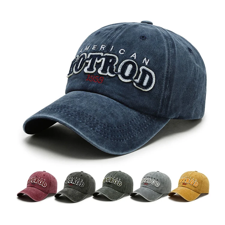 Женская Кепка с вышитыми буквами 6 панелей