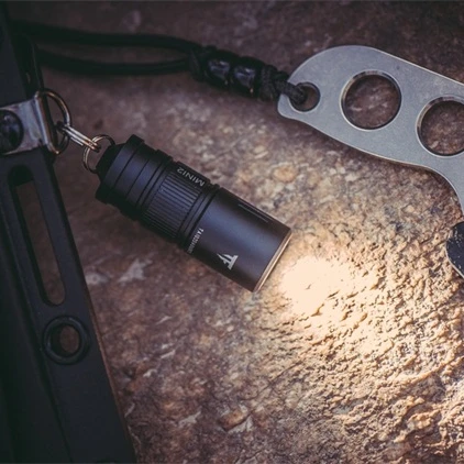 TrustFire Mini2 крошечный фонарик EDC 220 люмен перезаряжаемый брелок фонарь