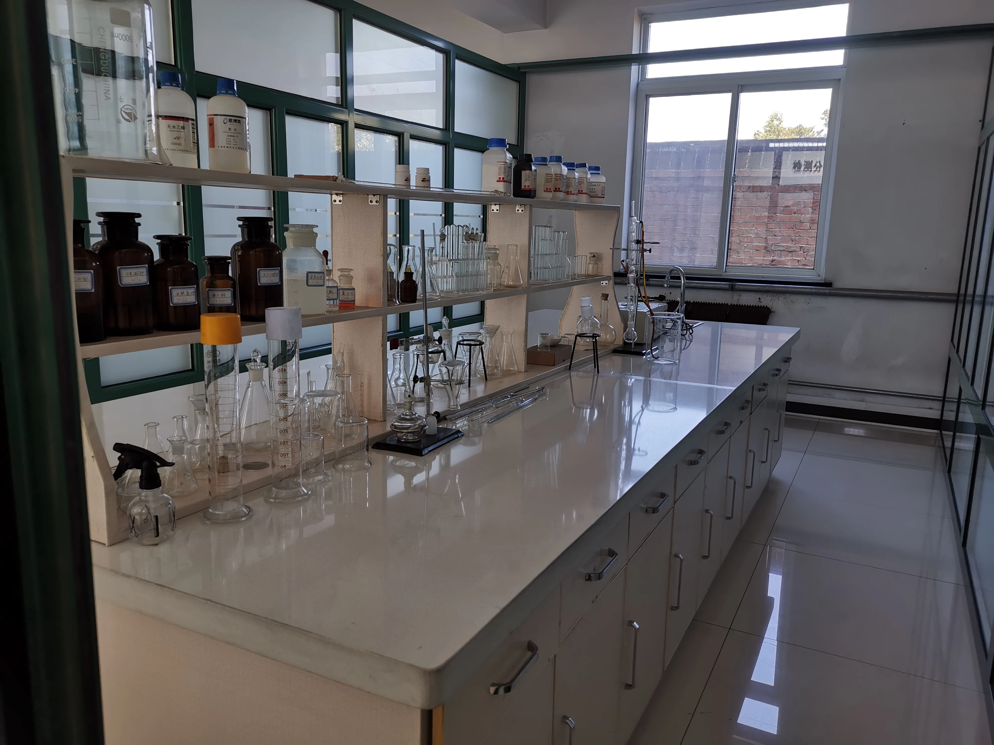 
Cyanide gold extraction high iodine value nutshell activated carbon price per ton 