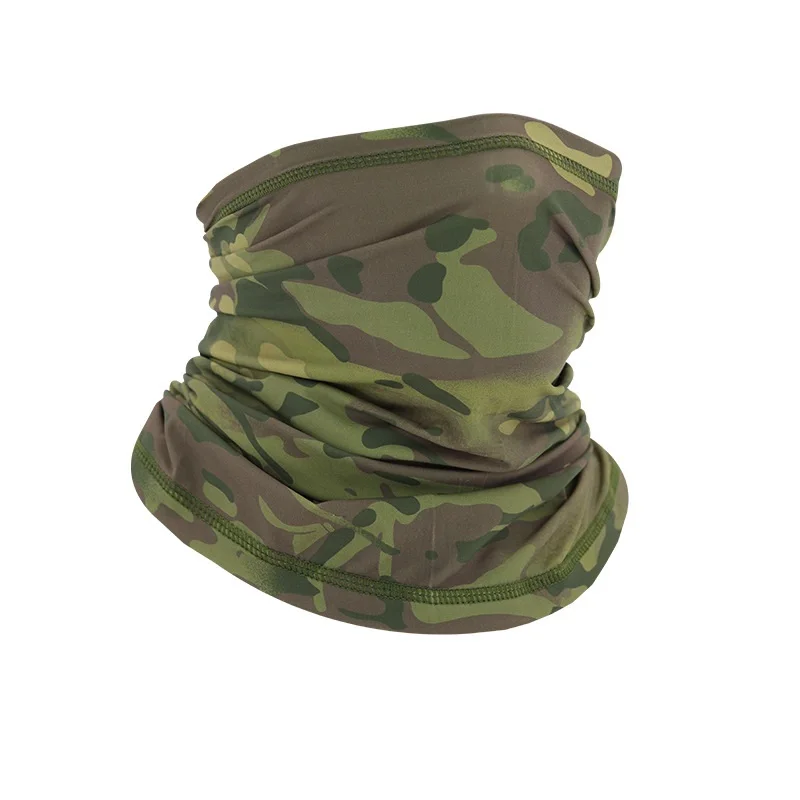 Camouflage Print Seamless Neck Gaiter Bandana Face Cover Mask for Outdoor Activities