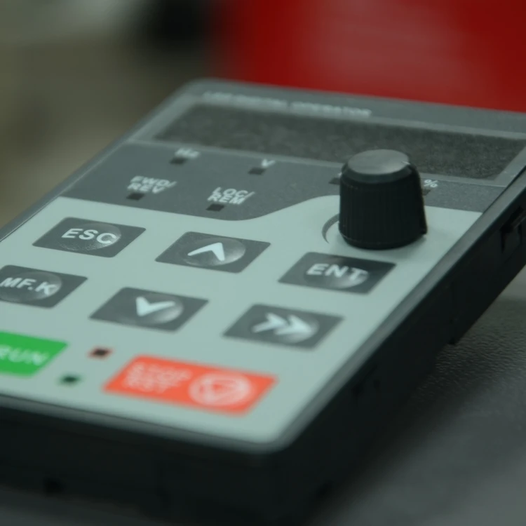 PV500 solar pump inverter 4 KW 3 Phase DC input AC output VFD Variable speed drive VSD motor drive controller