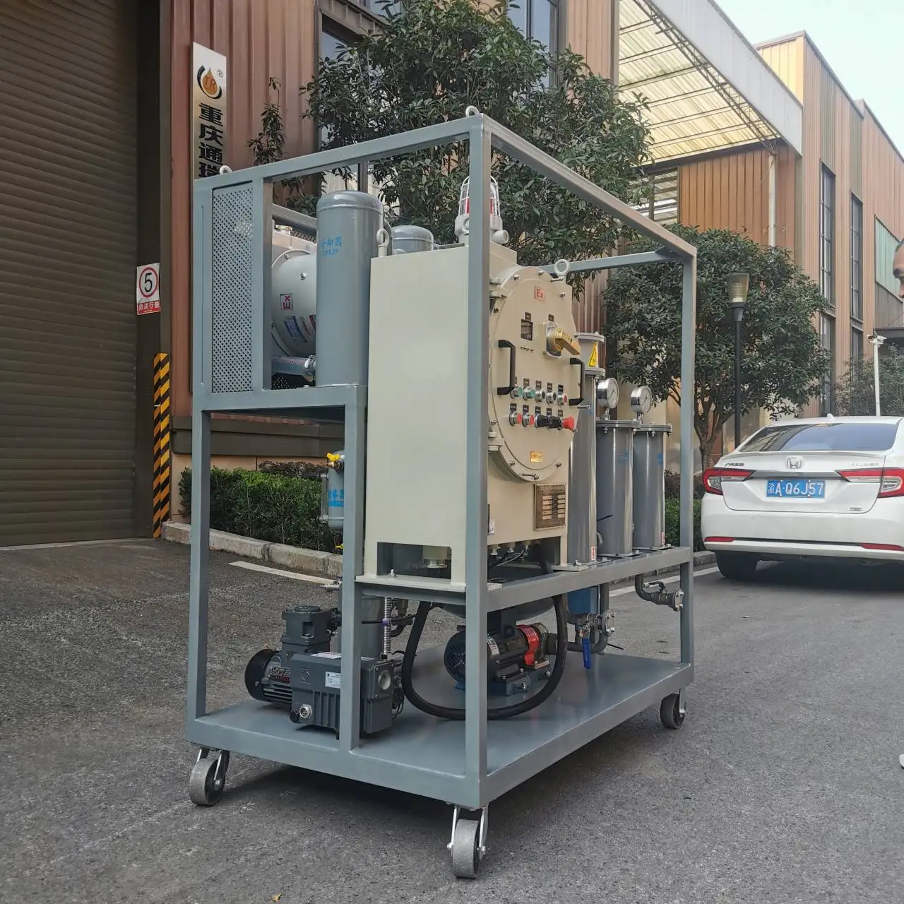 ZJD High vacuum hydraulic oil 68 purifier motor oil recycling machine