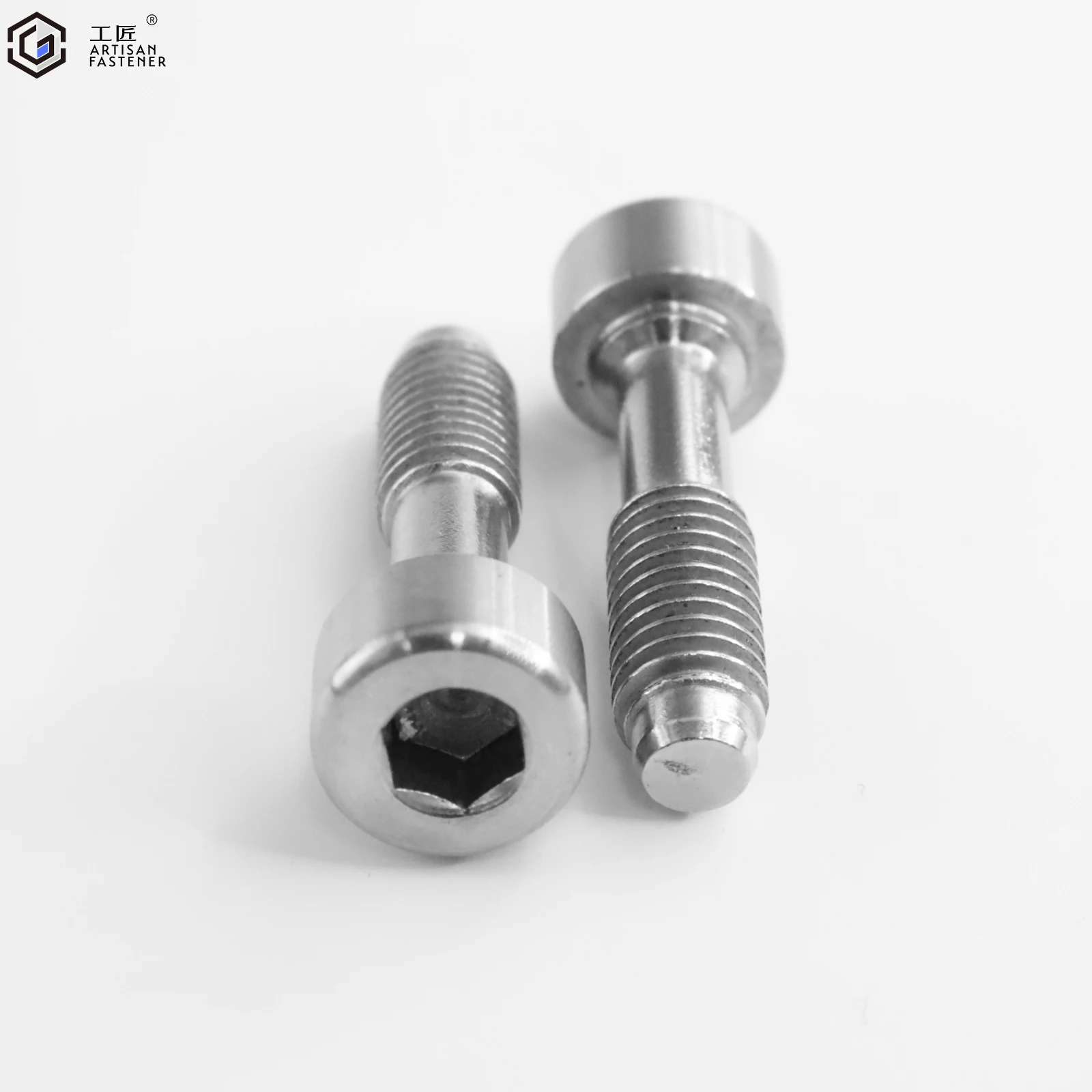 304 Stainless Steel Hexagon Socket Shoulder Screw with Cylindrical Head / Shoulder Equal Height Limit Step Bolt M2/M4/M6/M8