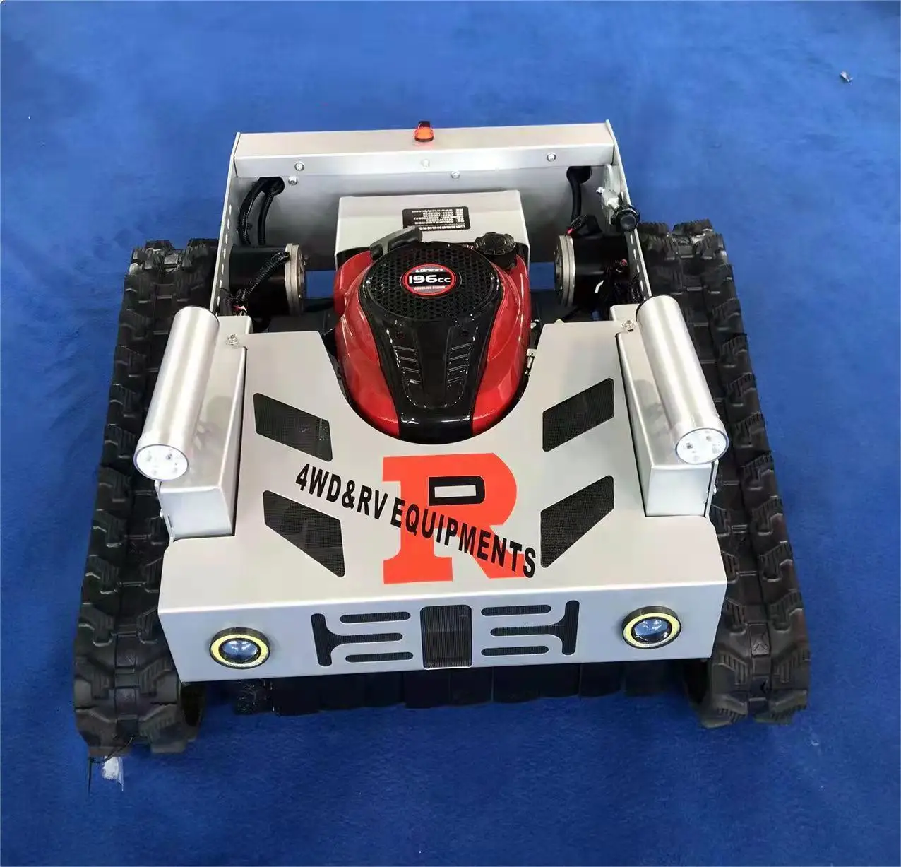 Crawler Lawn Mower Blade Steel Type Robotic Lawn Mower No Line Farm Implements Lawn Mower