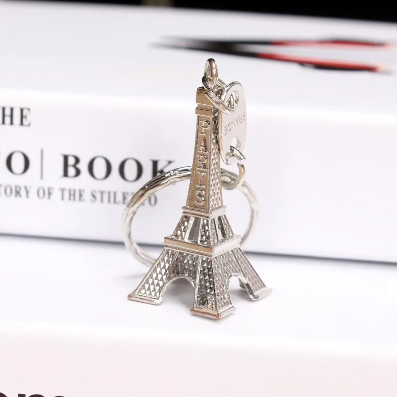 New vintage Paris Eiffel Tower key chain tower pendant key ring small gift manufacturers direct sales